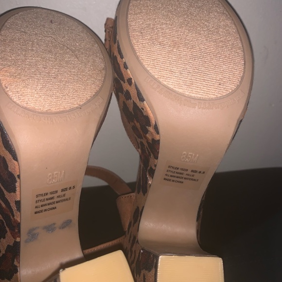 Rampage Chunky Heel Sandals - Picture 4 of 4